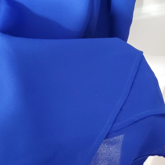 Flutter bottom Blue dressy top - Picture 3 of 3